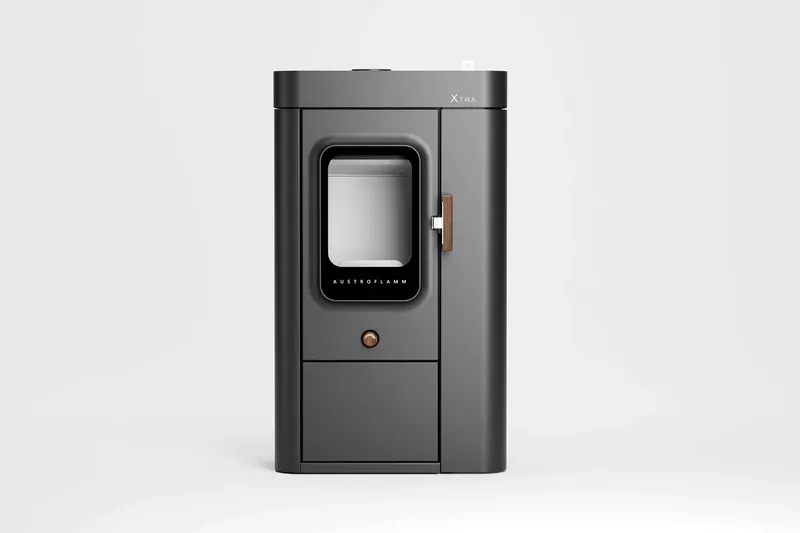 Poêle à bois Austroflamm Sina Xtra, installé dans une pièce