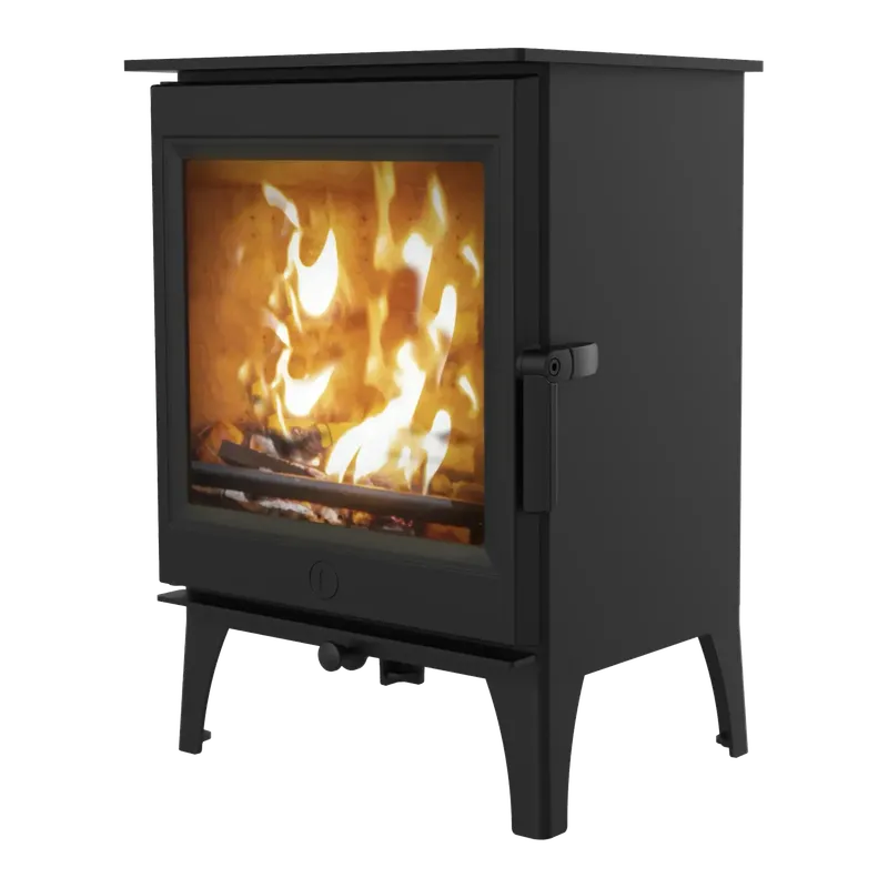Poêle à bois Charnwood Cranmore 5, installé dans un intérieur