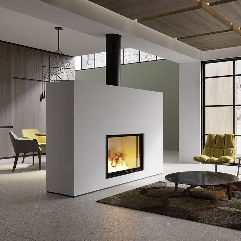 Foyer à bois Edilkamin Windo 70 Evo, installé dans une cloison